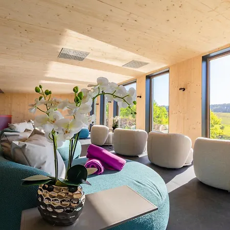 Θέρετρο Fair Wellness & Jena Zollnitz