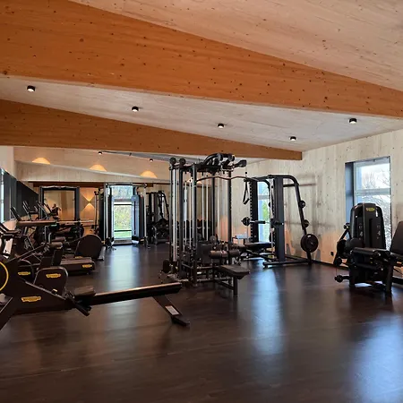 Resort Fair Wellness & Jena Zollnitz