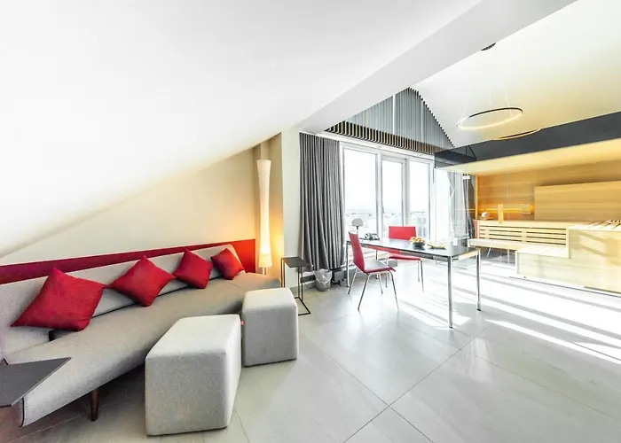 Fair Wellness & Jena Zollnitz